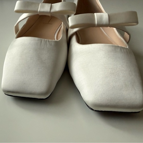 DEA White Satin Flat - Picture 8 of 11